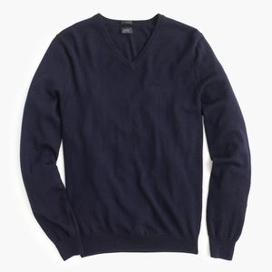 Slim merino wool V-neck sweater - men’s large